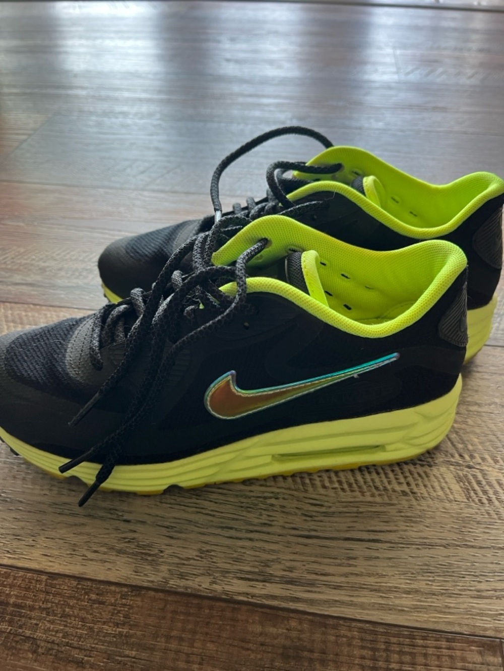 Nike Kids Black Air Max with Neon Green Accents and Iridescent Swoosh size 7